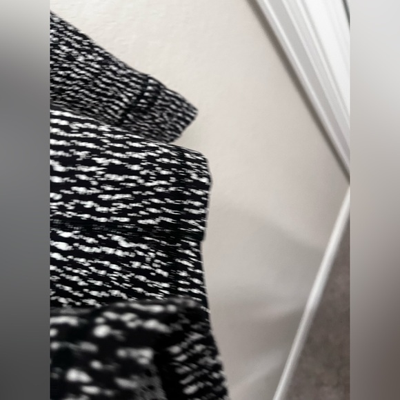 Lululemon Define Jacket Luon Designed for Yoga and On the Move Size 4 Athletic - Picture 8 of 9